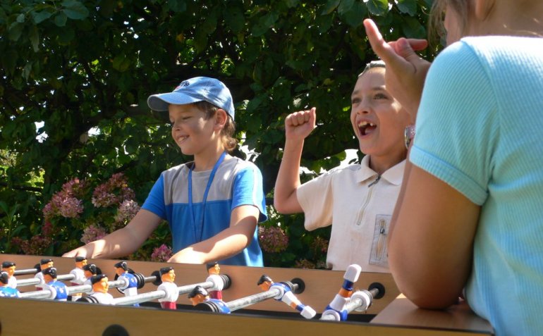 Tschernobyl-Kinder zu Besuch bei Kleingartenfreunden 